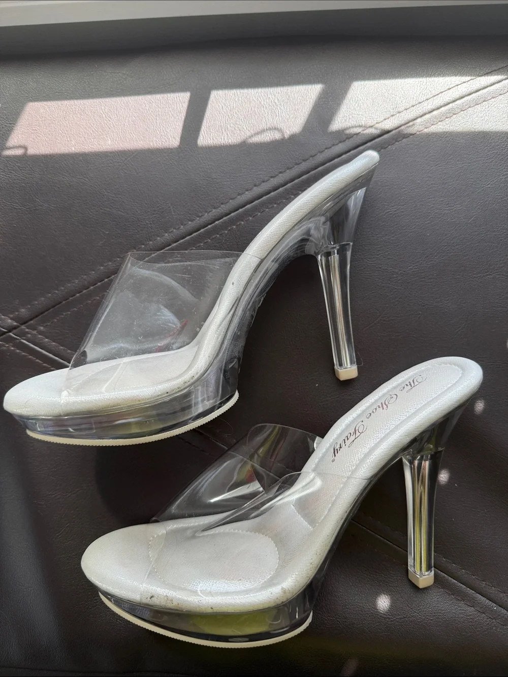 The Shoe Fairy Olympian Mule 2.0. Size 36